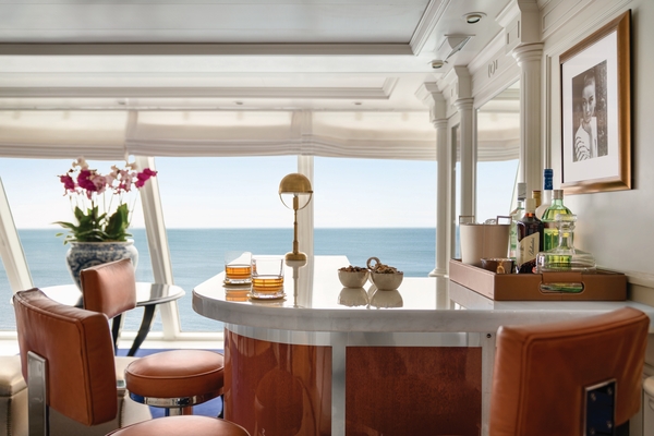 Oceania Marina - Owners Suite 9.jpg